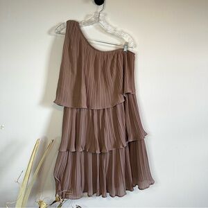 Zesica One-Shoulder Tiered Dress